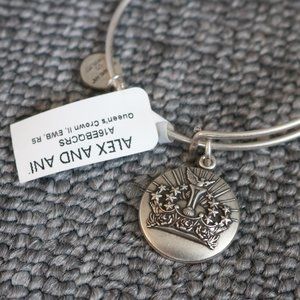 Alex and Ani Queen's Crown Bangle